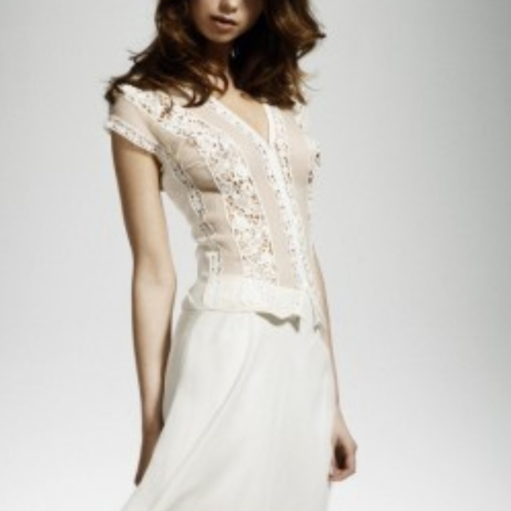 Per Se Silk Embroidery Embroidered Lace Top